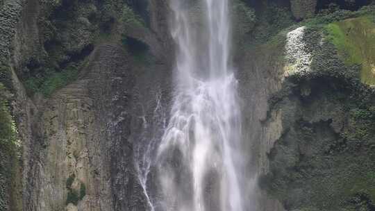 Z 4K 山间瀑布4 瀑布 大自然 绿水青山