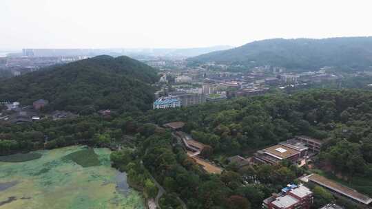 航拍长沙湖南大学校园风光岳麓山岳麓书院