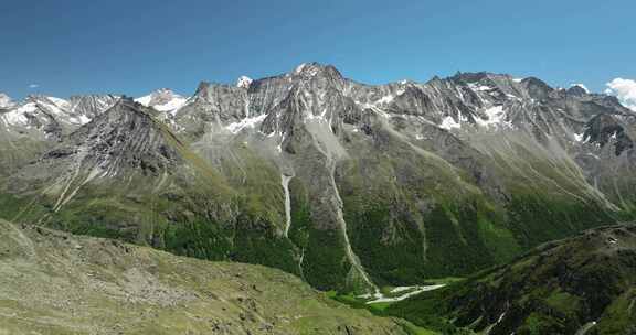 山谷，峡谷，山脉，多山的