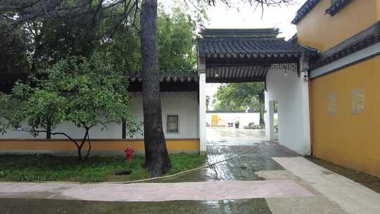 古建筑下雨素材苏州北寺塔实拍