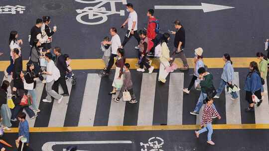 城市路口斑马线行人过马路合集