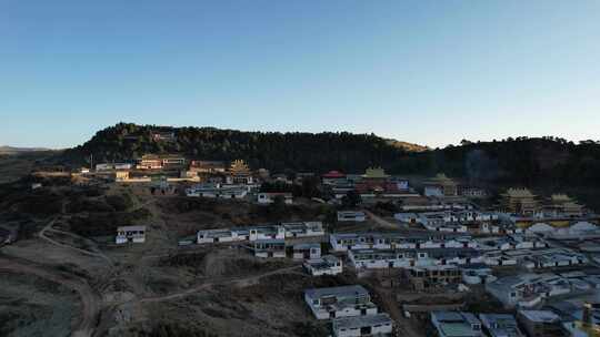 甘肃郎木寺清晨航拍