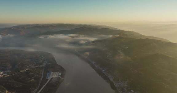 山西陕西黄土高原黄河两岸晨曦云海风光