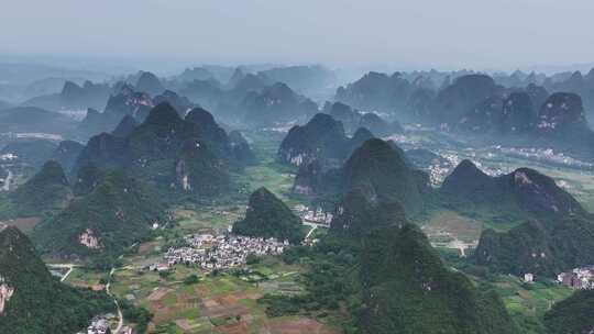 水墨喀斯特山峰地貌自然风光航拍