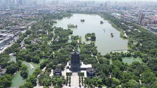 航拍济南大明湖景区济南旅游