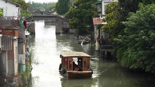 游船  湖泊  人文 风景 木船 古镇河流