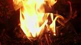 《炼火之舞：传统铁匠炉火锻造》高清在线视频素材下载