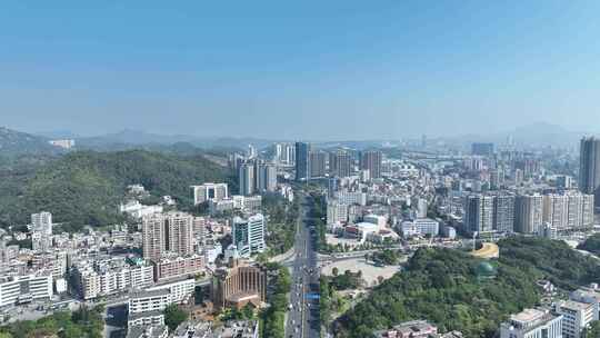 汕尾市道路交通航拍汕尾大道城市建筑风光