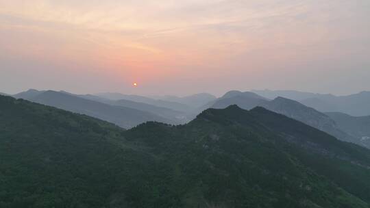 夕阳下的沂蒙山视频素材模板下载