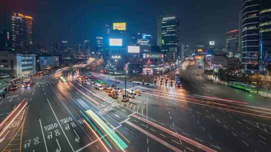 韩国首尔城市车水马龙