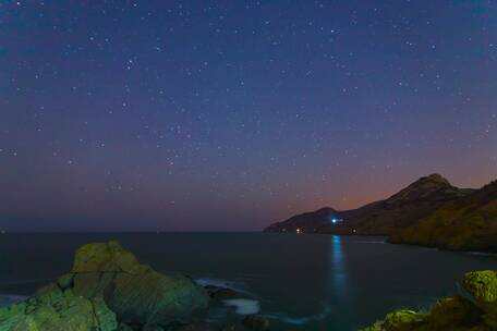 青岛灵山岛的夜晚景色