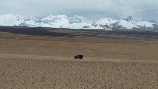 西藏自驾跟车航拍