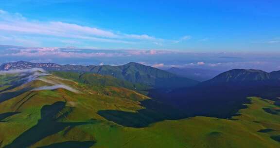 云南自然风光大山山上景观高山峡谷