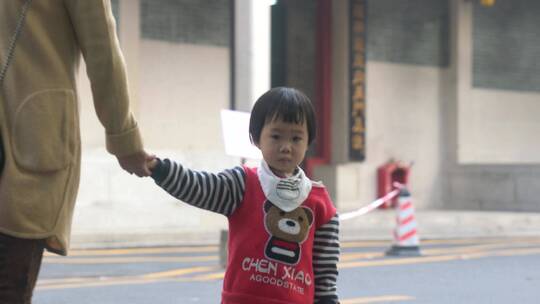 社区 老人 小孩 养老