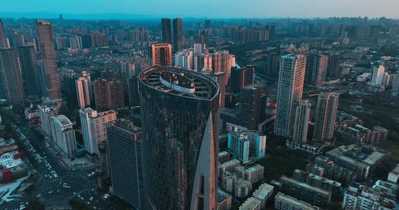 成都城市景观航拍东大街夏日夕阳风景