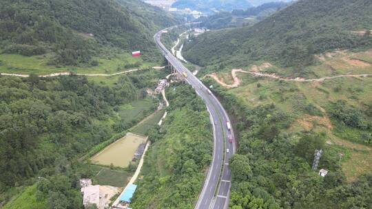 贵州高速路，南下大通道，贵定县