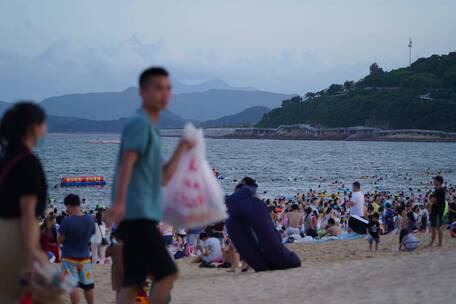 大梅沙海滩人流延时