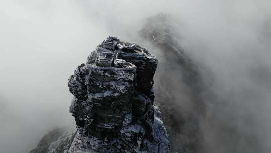 贵州梵净山 冬天 雪 建筑 山顶 道教 大山