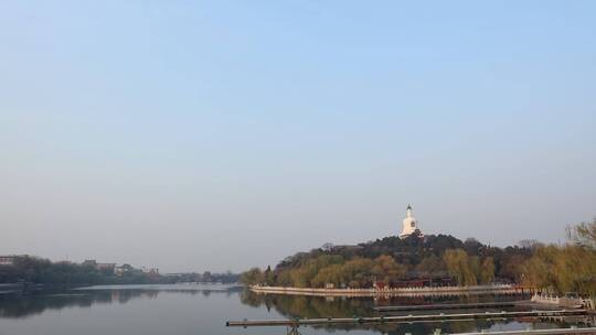 实拍冬季的北京北海公园视频素材模板下载