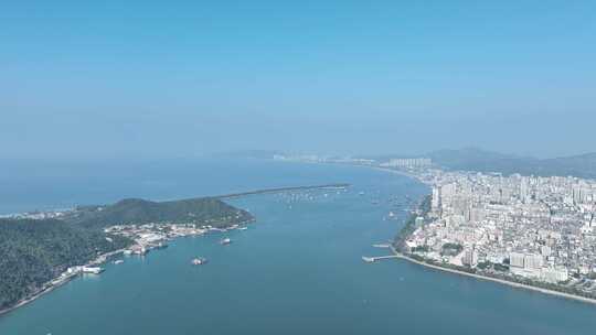 汕尾海边风景航拍海湾城市海滨大道建筑风光