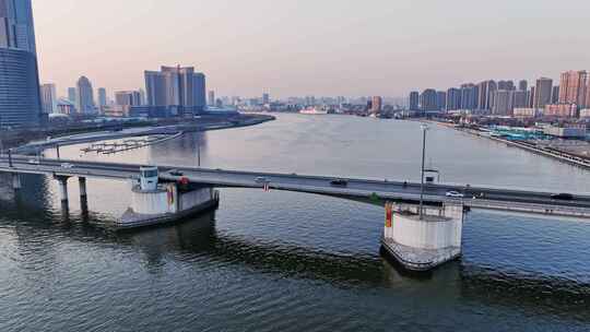 航拍天津滨海新区海河开启桥