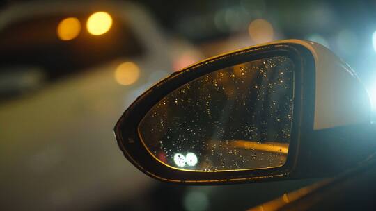 【合集】下雨天倒车镜都市生活灯红酒绿