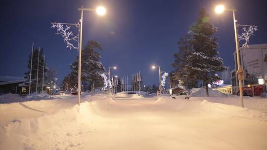 芬兰小镇的雪景风光