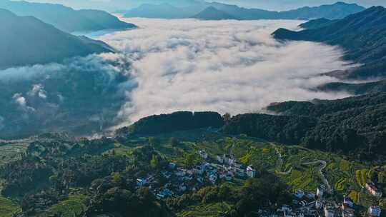 航拍美丽乡村山村