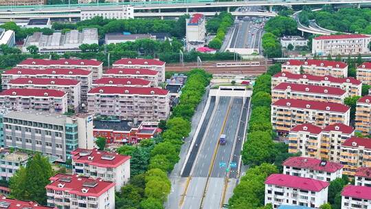 上海市徐汇区马路道路车流交通航拍老沪闵路视频素材模板下载