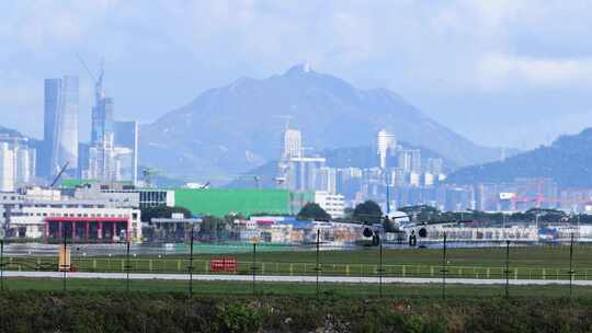 南方航空客机在深圳机场降落