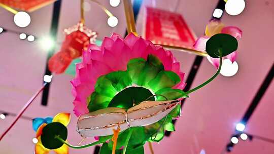 中国传统节日春节挂花灯宫灯元宵节灯会