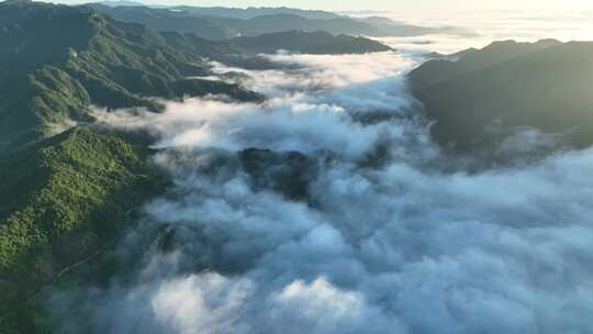 山丘俯瞰航拍运动山谷