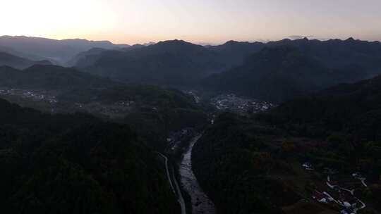 早晨4K航拍重庆黎坪森林公园