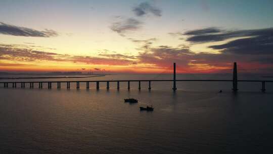 夕阳下的丁字湾大桥 晚霞