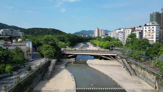 广东云浮风光云浮南山河