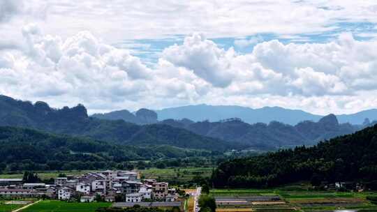 航拍武夷山绿色农田与茶园延时