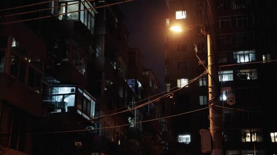 小区居民楼-夜晚居民楼-万家灯火