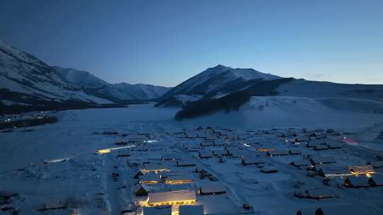 禾木冬天晨曦 村庄 禾木雪景新疆冬季旅游