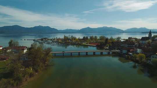 基姆湖，德国巴伐利亚州西布鲁克村，有阿尔