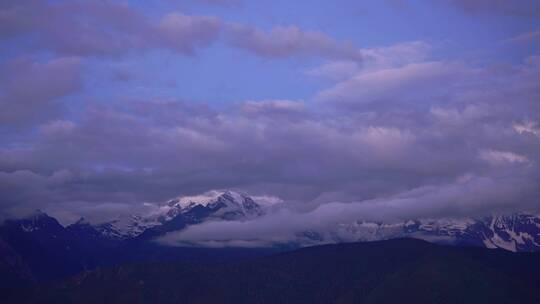 梅里雪山日出视频素材模板下载