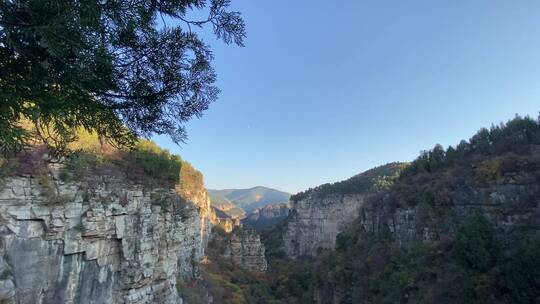 济南藏龙涧景区山脉风光