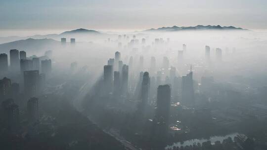 航拍威海高新区晨雾水墨意境视频