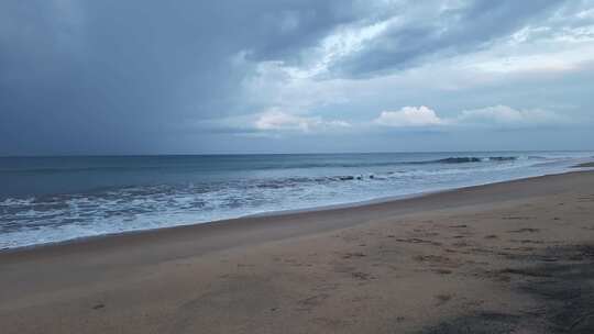 海上的暴风雨云