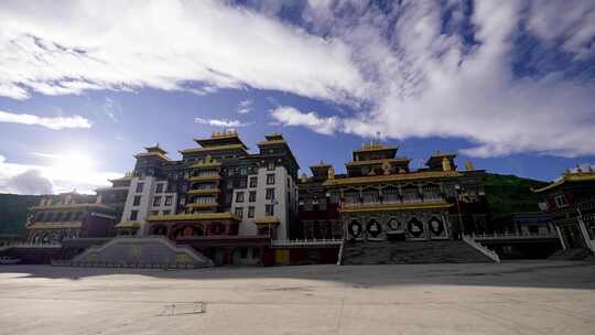 佐钦大圆满寺（竹庆寺）4 壮丽的风光