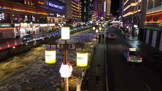 无人机航拍四川甘孜康定市城市夜景风光