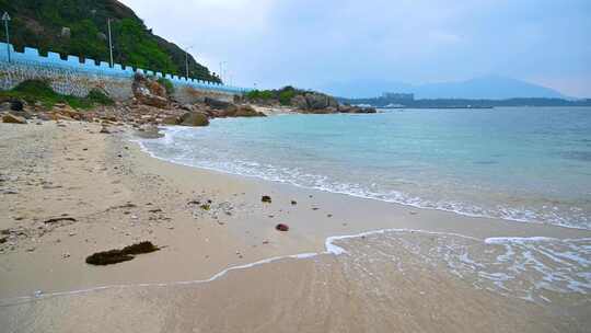 海南三亚海边海浪礁石海滩海岸线