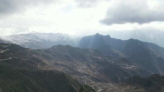 川西泸定牛背山