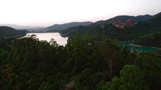 珠海金台寺佛教寺庙夕阳水库航拍