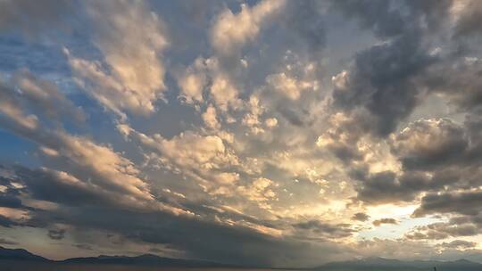 新疆夕阳天空云层高清素材