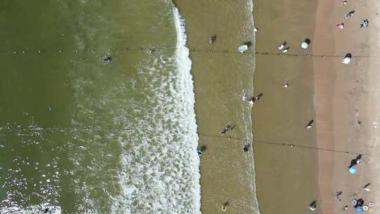 大海沙滩浪花升格海浪慢动作航拍